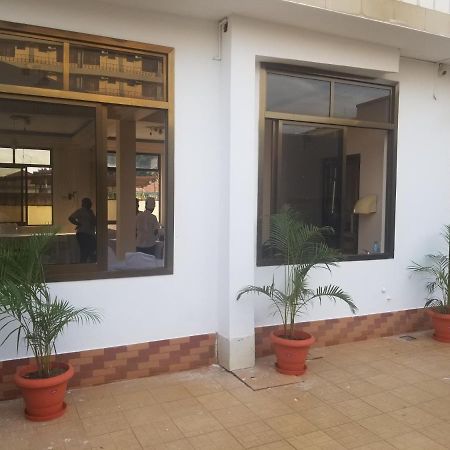 Hotel Buffalo Moshi Bagian luar foto