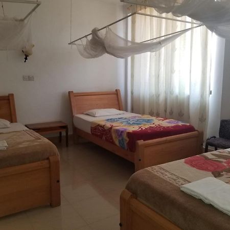 Hotel Buffalo Moshi Bagian luar foto