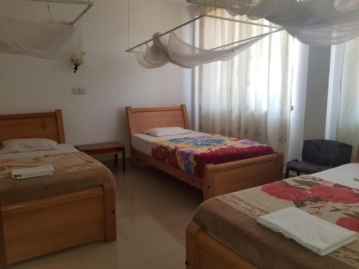Hotel Buffalo Moshi Bagian luar foto